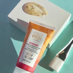 C'est Moi Refreshing Papaya & Strawberry Seed Facial Mask